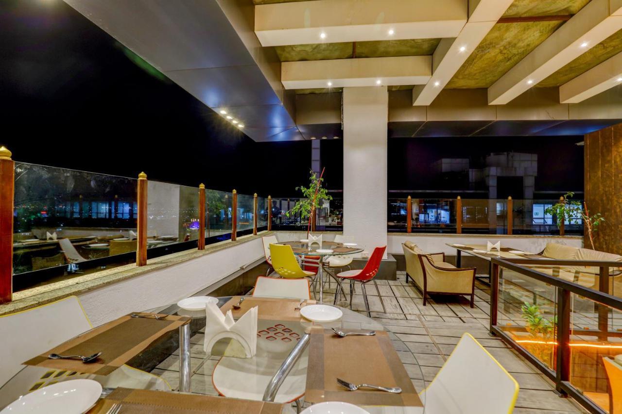 אודייפור Hotel Shree Nanda מראה חיצוני תמונה